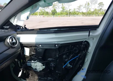 2019 Mercedes-Benz Gla 250 из США, поврежденный, VIN WDCTG4EB6KU009401